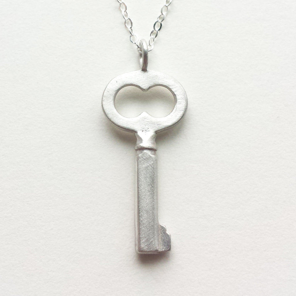 medium simple key necklace