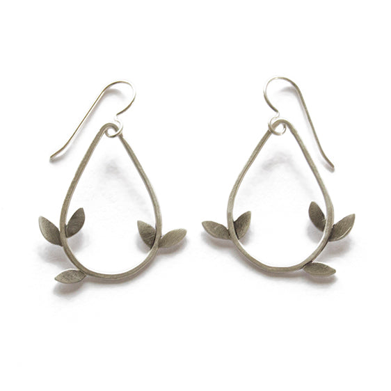 laurel teardrop earrings