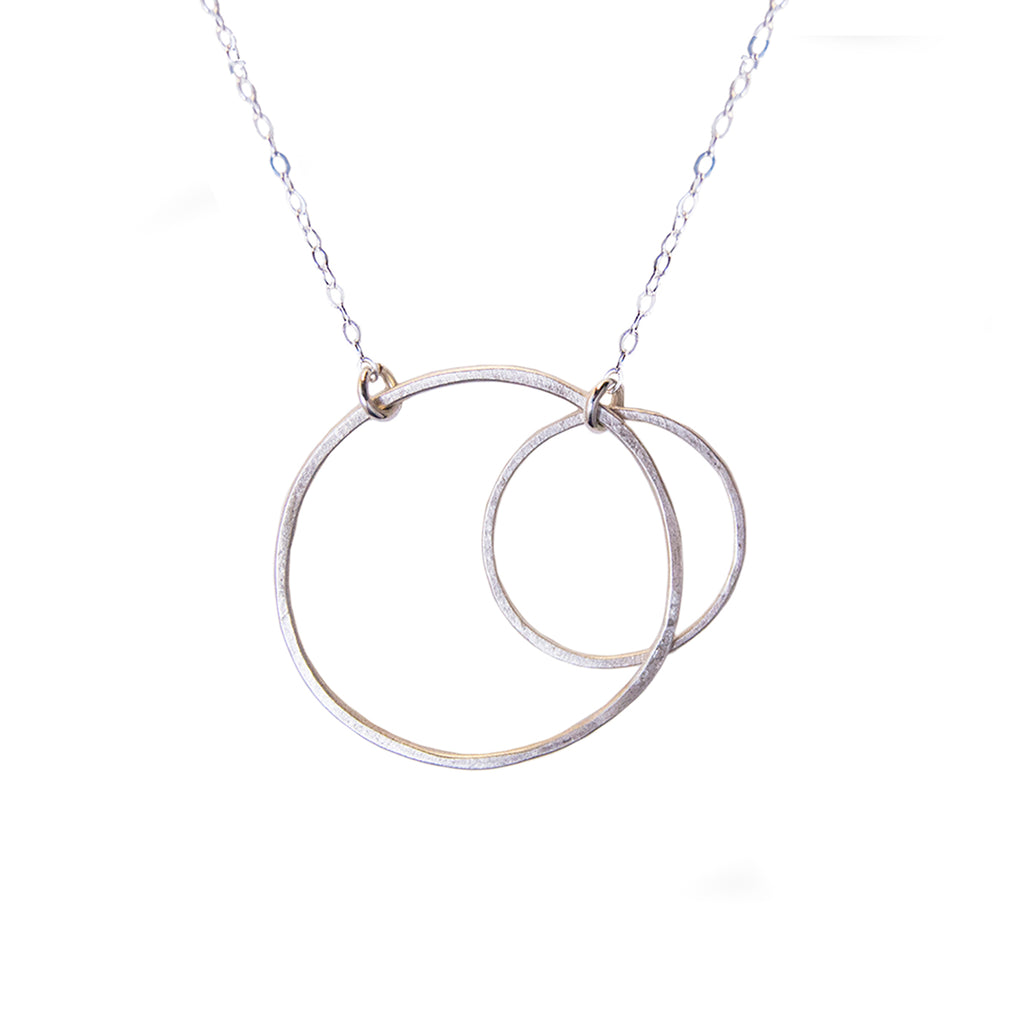 Medium double open circle necklace