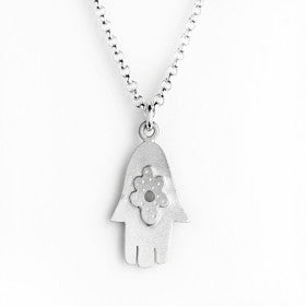 medium hamsa necklace