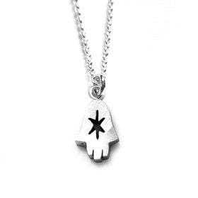 hamsa naive necklace