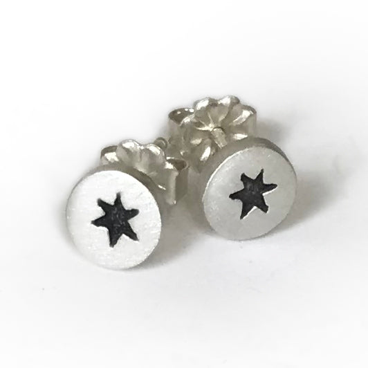star tiny dot stud earrings